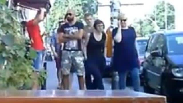 Zersetzung USA Hand signals, mimicking, etc