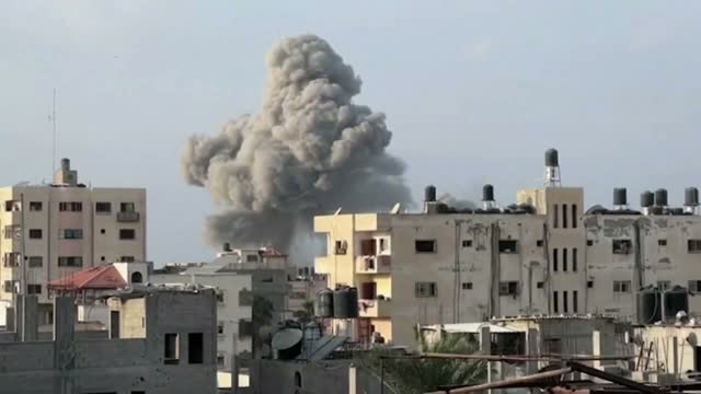 Putin calls meeting after mob storms Russian airport looking for Israelis on jet from Tel Aviv