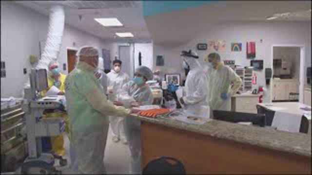 COVID-19 hospitalizations are on the rise in North Texas