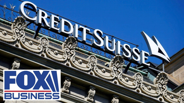 Traders 'panic': Credit Sussie crisis is a 'Lehman moment,' expert says