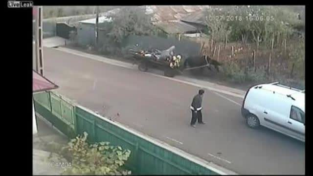 CommunIst Traffic Explained In One.Single......WTF would you call this video