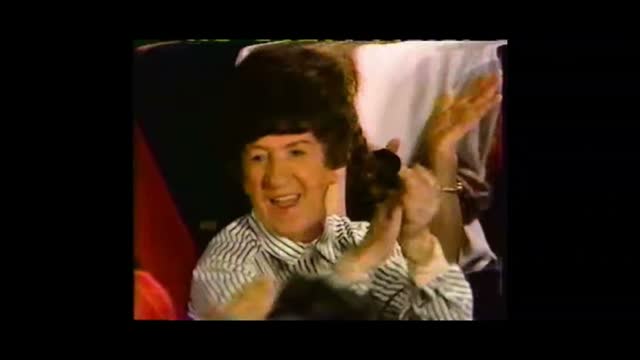 James Traficant - Donahue Show Kvetching Hecklers [Clip]