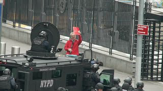 ARMED STANDOFF Outside United Nations - Extended Video