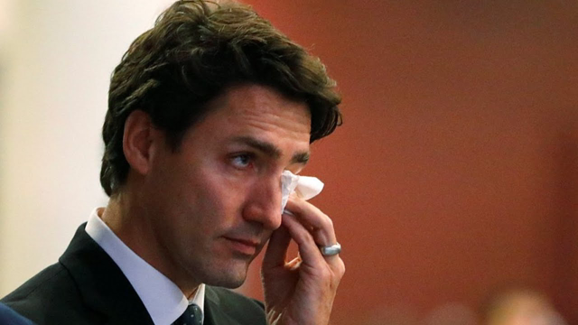 ðŸ’©TRUDEAU ðŸ’© STUMBLES IN PARLIAMENT **ORIGINAL VIDEO**