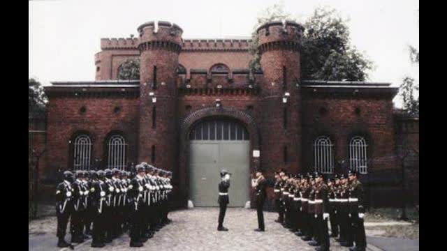 David Irving discusses WWII and Rudolf Hess (2013)