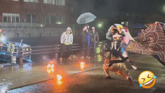 (December, 2023) Lion dance, Tengu play with fire