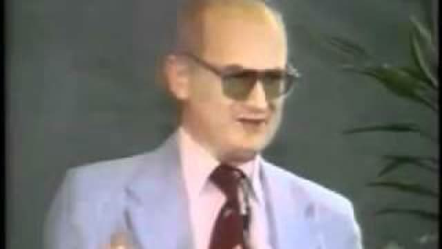former KGB Yuri Bezmenov: Psychological Warfare Subversion & Control of Western Society (Complete)