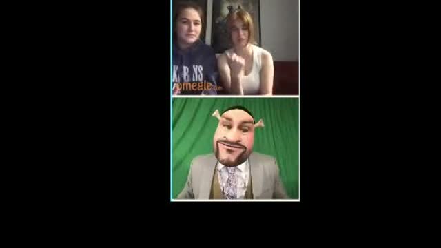 Tammy shits on Jewes's stinky Pussy