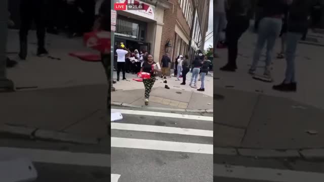 USA RIOTS GONE WRONG ! #Newyork stealing #NIKE sneakers , is that triggered by George flyod death ?