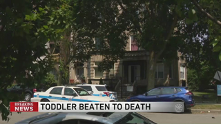 Man in custody after toddler beaten to death in Bronzeville: police