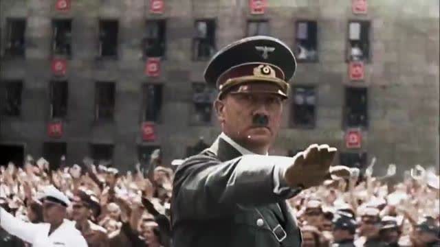 A LUTA DE ADOLF HITLER PELA PAZ