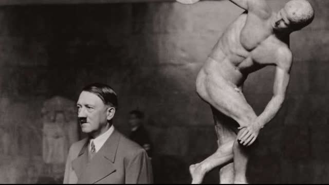 Î‘Î´ÏŒÎ»Ï†Î¿Ï‚ Î§Î¯Ï„Î»ÎµÏ - ÎˆÎ½Î±Ï‚ Ï€ÏÎ±Î³Î¼Î±Ï„Î¹ÎºÏŒÏ‚ Ï†Î¹Î»Î­Î»Î»Î·Î½