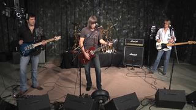 Pat Travers - Snorting Whiskey, Drinking Cocaine - Boom Boom, Out Go the Lights!