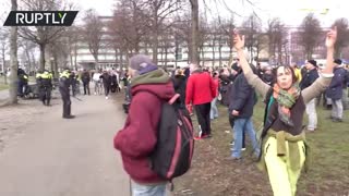 Anti-lockdown protest meets heavy police response in The Hague