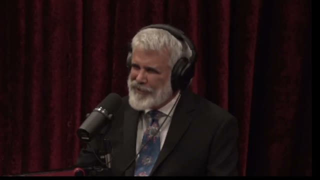 Joe Rogan interviews Dr. Robert Malone, MD on December 31, 2021 [FULL VIDEO]