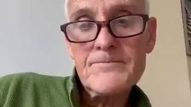 Dr Michel Procureur dénnonce les effets secondaires des vaccins. il a réalisé 89 faux pass vaccinaux