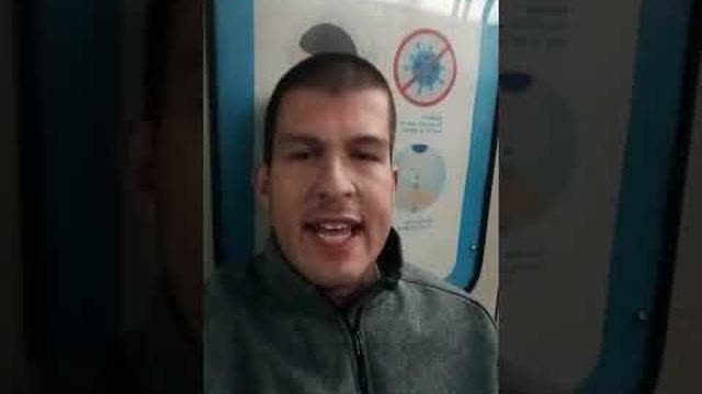 Il sermonne les gens dans le mÃ©tro