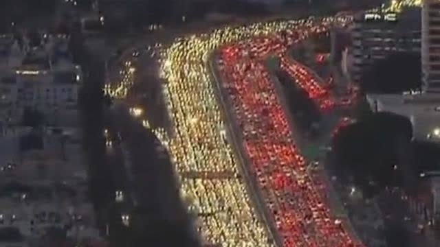LA traffic must give Greta a heart attack