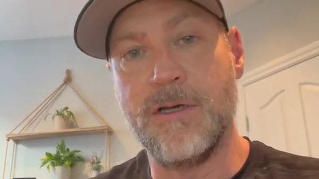 Brian Denison Address To Police Officers | Freedom Convoy Feb.8, 2022