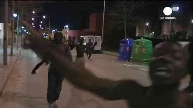 Another 200 African migrants storm the border fence in Spain