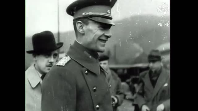 Loyalty and determination like Steel. The German people. %28Saarland 1935%29