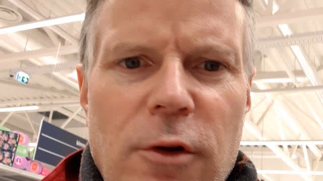 joshwhotv Empty rooms everywhere but no bed for me