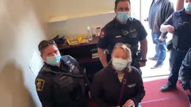 EPIC! On Easter a Polish Pastor Chases Cops out of his Church: "Get Out! You Naz!s!"