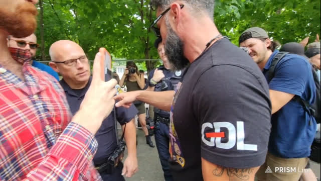 Nashville Cop LIES About His Badge Number