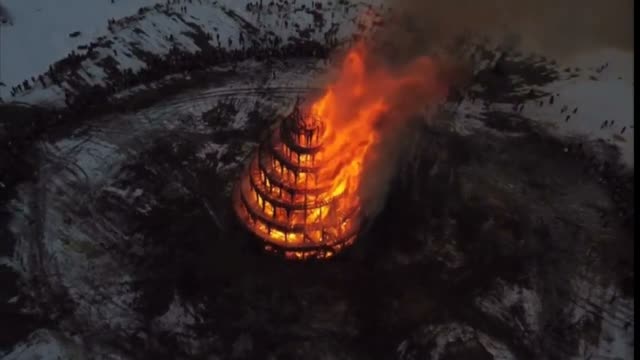 Russians Burn TOWER OF BABEL Effigy Near Ukraine Border