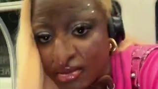 WHO NOSE WHAT'S GOING ON HERE❓