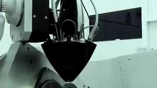 This robot can now 3D-Print METAL