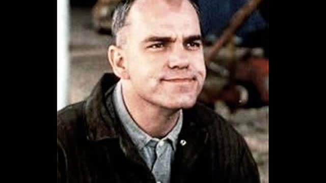 Karl Childers Vs Slimey things.