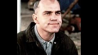 Karl Childers Vs Slimey things.