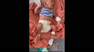 INFANT HAS COVID-19 VACCINE SIDE EFFECTS BECAUSE MOTHER WAS FORCED TO TAKE SHOT BEFORE DELIVERY❗