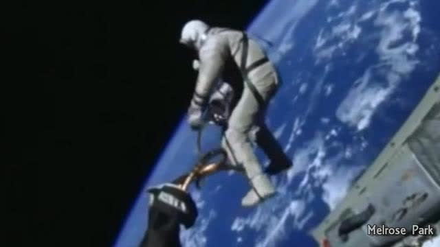 DEBUNKING NASA - FIRST US SPACE WALK