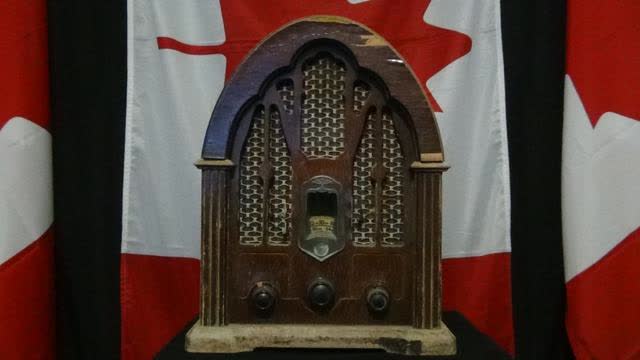 Revolution Radio with Leslie Bory June 26, 2022