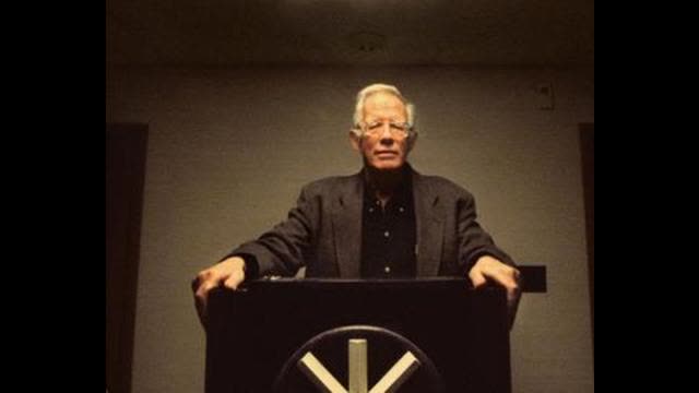 Dr. William Pierce y su mensaje motivador